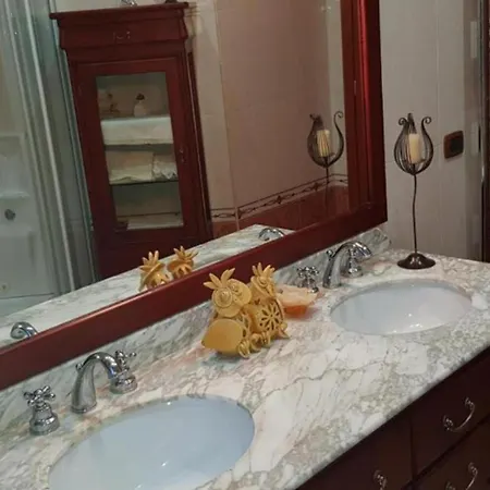Degli Ulivi Villa *
